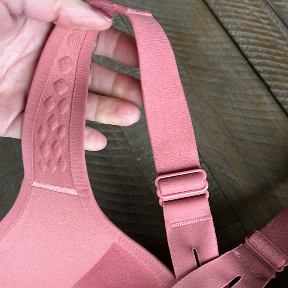 Lululemon AirSupport Bra High Support, 36DD - Picture 9 of 13